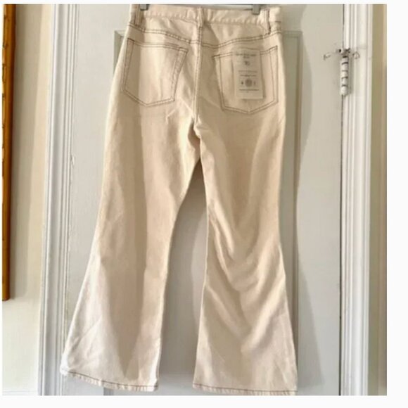 Kate Hudson Happy X Nature High Rise Crop Boots Jeans - Picture 4 of 14